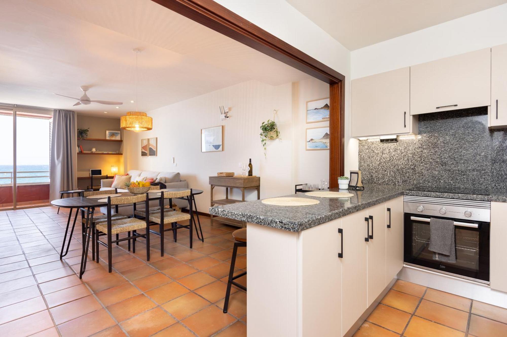 Spectacular Beachfront Loft-Style Casa Corina II El Medano  Luaran gambar
